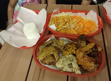 philippines/camiguin/restaurant/l-a-cafe