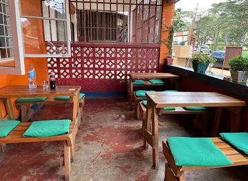 tanzania/usambara-mountains/restaurant/pizza-mamma-mia