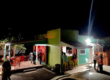 Mama Deen’s Pizzeria and Grill
