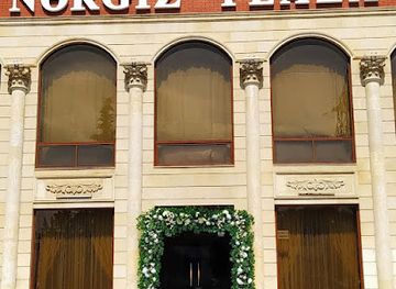 azerbaijan/quba/restaurant/nrgiz-plaza-sadliq-sarayi