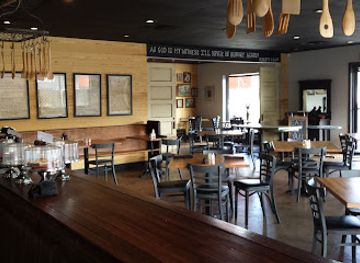 mississippi/the-north-central-hills/restaurant/crazy-cat-eat-up