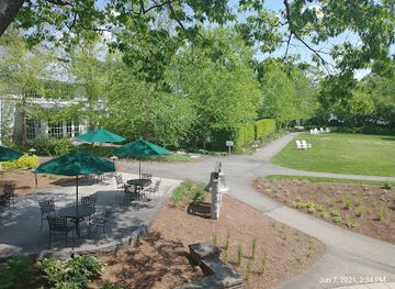 vermont/emerald-lake-state-park/restaurant/red-rooster-at-the-woodstock-inn-resort