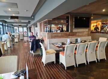 jersey/st-lawrence/restaurant/the-boat-house