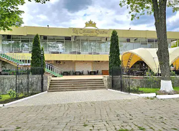 La Cetatea Veche
