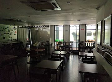 singapore/bukit-timah-nature-reserve/restaurant/meat-n-chill-steak-n-ribs-restaurant