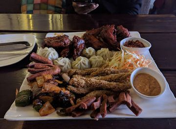 nepal/himalayan/restaurant/the-himalayan-pine-tree-cafe-pub