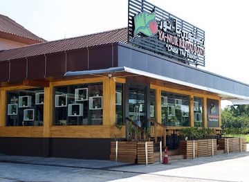 brunei/mukim-batu-apoi/restaurant/ya-nur-restaurant