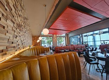 florida/orlando/restaurant/chroma-modern-bar-kitchen