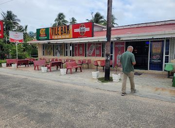 guyana/pomeroon-supenaam/restaurant/tile-bar