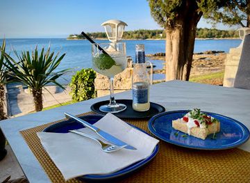 croatia/istrian-peninsula/restaurant/anna-s-garden