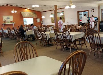 ohio/amish-country/restaurant/amish-door-restaurant