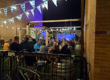 minnesota/winona/restaurant/peter-s-biergarten