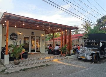 philippines/ilocos-norte/pagudpud/restaurant/vis-a-vis-lounge-pagudpud