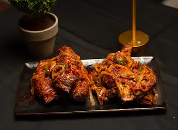 South Kitchen & Lounge