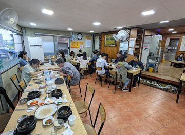 south-korea/jeju-city/restaurant/ujin-haejangguk