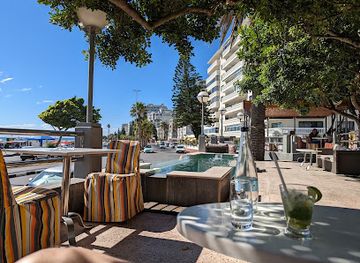 south-africa/sunshine-coast/restaurant/la-perla-restaurant-cape-town