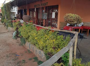 malawi/mzuzu/restaurant/manjolo-village