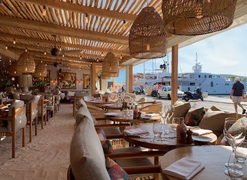 france/saint-tropez/restaurant/la-petite-plage-saint-tropez