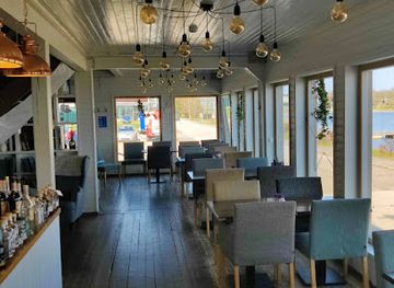 estonia/panga-cliff/restaurant/resto-hafen