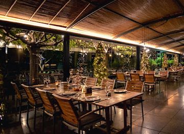 lebanon/north-lebanon/restaurant/the-peninsula-lebanon