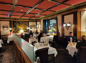 switzerland/zurich/bahnhofstrasse/restaurant/hummerbar