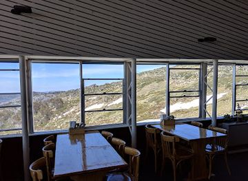 australia/mount-kosciuszko/restaurant/avalanche-cafe