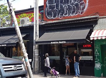 canada/toronto/kensington-market/restaurant/rasta-pasta