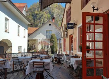 slovenia/kamnik/restaurant/pizzerija-napoli