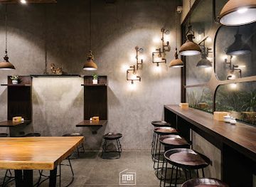 vietnam/northwest/restaurant/what-the-b-restaurant