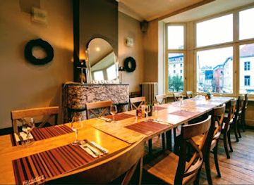 belgium/ghent/restaurant/bridge