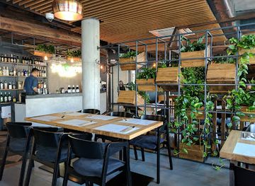 poland/krakow/podgorze/restaurant/green-up