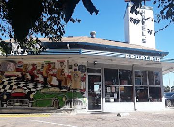 california/antioch/restaurant/hazel-s-drive-in