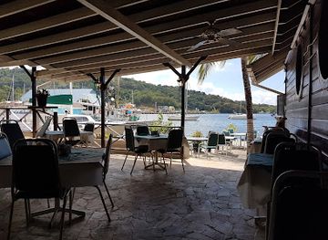 trinidad-and-tobago/edith-falls/restaurant/sails-restaurant-pub