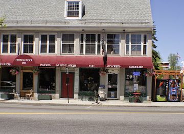 maine/saco/restaurant/vic-whit-s-sandwich-shop