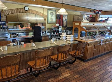 wisconsin/sturgeon-bay/restaurant/betsy-ross-family-restaurant