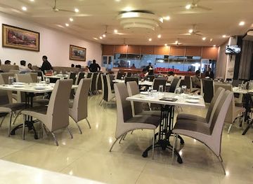 sri-lanka/kandy/restaurant/captain-s-table