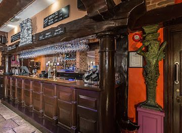 guernsey/portelet-bay/restaurant/pickled-pig