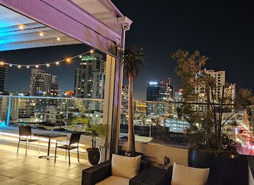 california/san-diego/restaurant/the-rooftop-by-stk