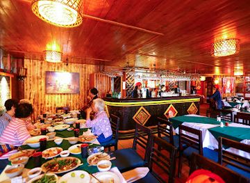 vietnam/sapa/restaurant/red-dzao-house