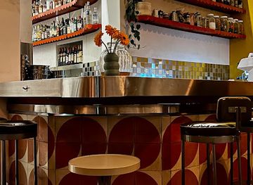 argentina/mendoza/restaurant/la-central-vermuteria