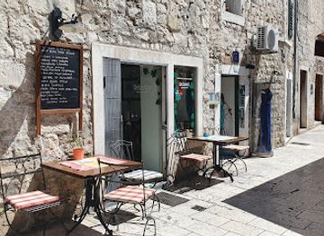 croatia/split/restaurant/delistes-restaurant-split