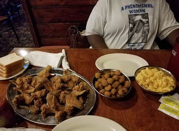 alabama/cheaha-mountain/restaurant/brad-s-bar-b-que