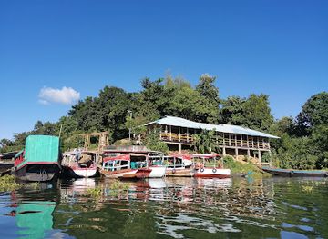 bangladesh/tanguar-haor/restaurant/shorgochera-restaurant