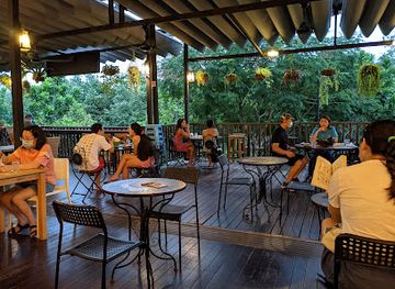 singapore/punggol/restaurant/whisk-paddle