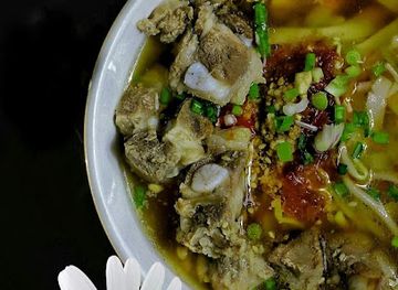 myanmar-burma/hpa-an/restaurant/ngwe-sat-pang-sham-yo-yar-sar-thaw-kha-soe