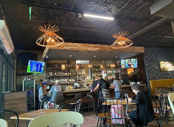 texas/fort-worth/restaurant/wishbone-and-flynt