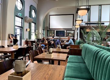 new-zealand/wellington/restaurant/st-johns-bar-and-restaurant