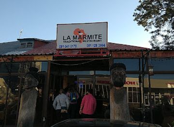 namibia/windhoek/restaurant/la-marmite