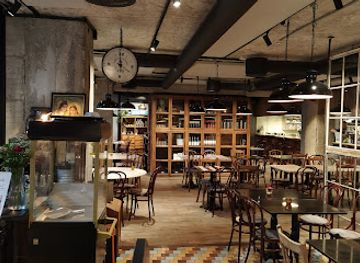 norway/oslo/restaurant/der-peppern-gror-radhusplassen