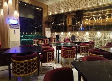 pakistan/karachi/restaurant/mandi-house